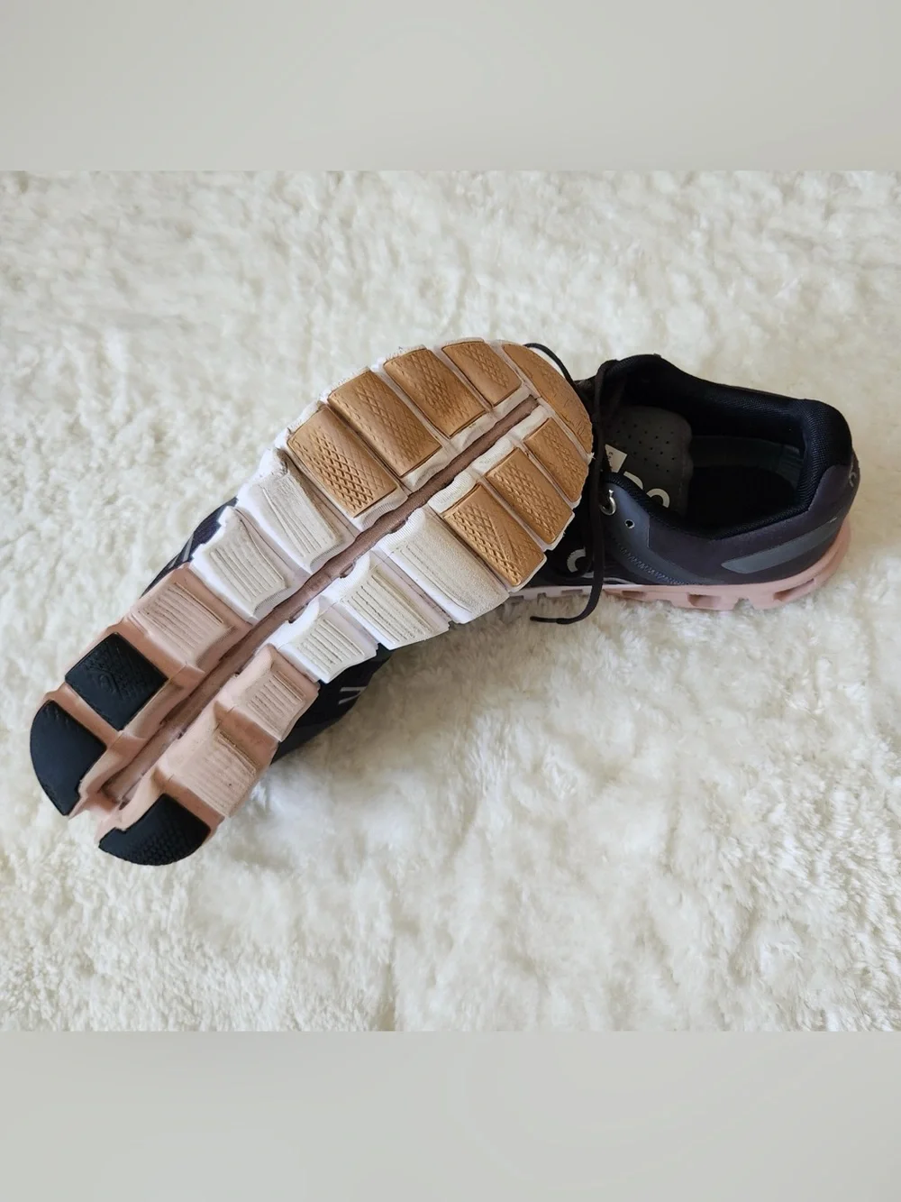 ON RUNNING Cloudflow 3.0 Gray Pink
